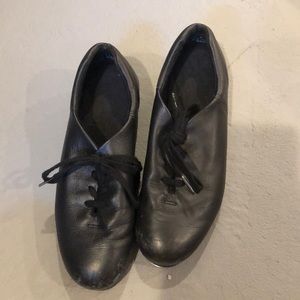 Capezio black tap shoes